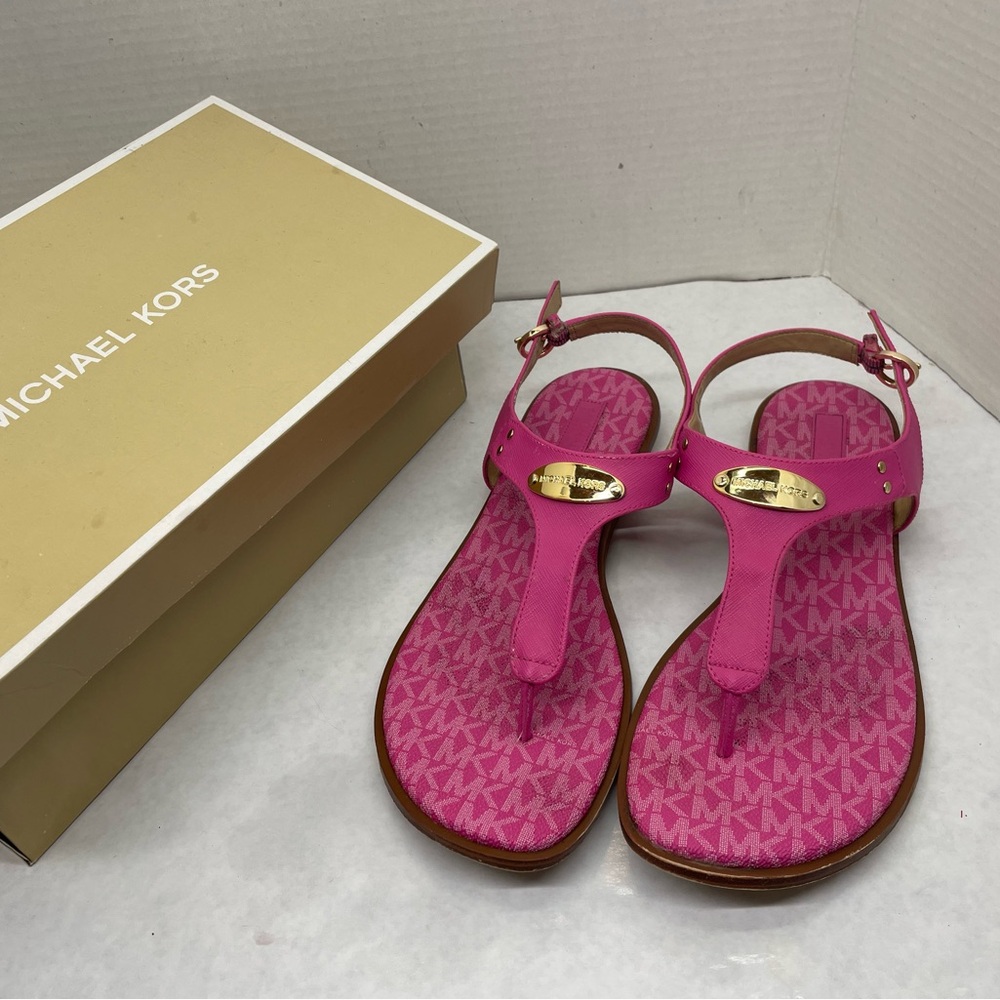 Michael Kors Women's MK Plate Thong Sandals Cerise w/box EUC